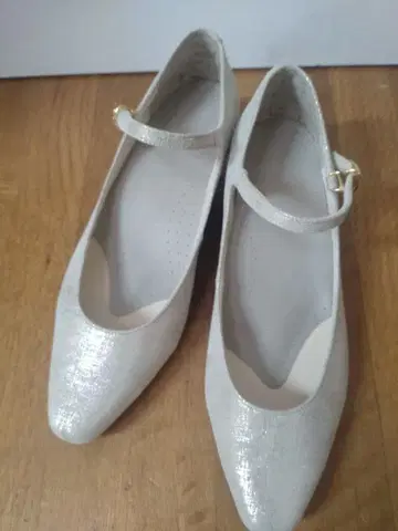 히미코 펌프스 24.5cm 새상품급