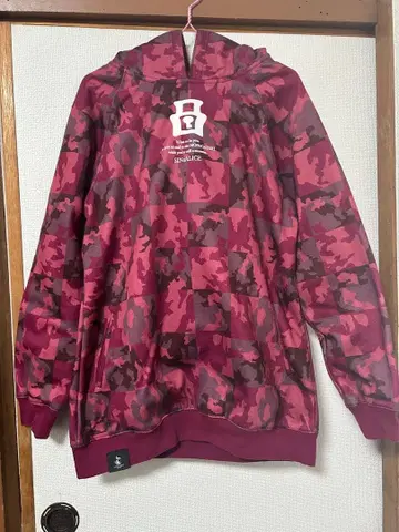 빨간색 계열 카모 패턴 후드 부착 후드티 / 시노아리스 빨간 망토 후드티