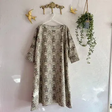 윌리엄 모리스 모리스 몸판 연결 원피스 스트로베리 시프