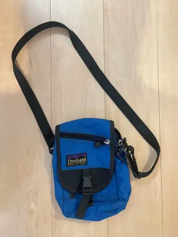 OverLand 파랑 숄더백