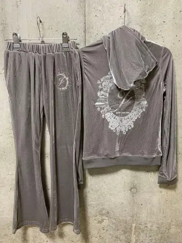 Jclass 벨로아 셋업 큐빅 룸웨어 플레어 팬츠