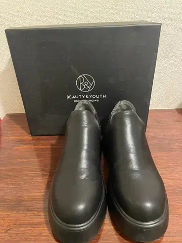 BEAUTY & YOUTH 블랙 레인슈즈