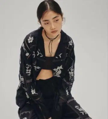 TODAYFUL 자수 패치워크 셔츠