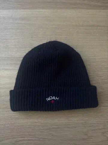 NOAH 네이비 니트 모자