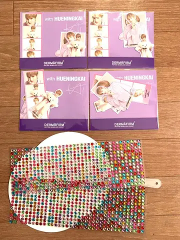 DERMAFIRM with HUENINGKAI 스티커 세트. 부채 2장