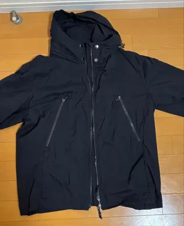 TATRAS 후드 부착 나일론 자켓 블랙