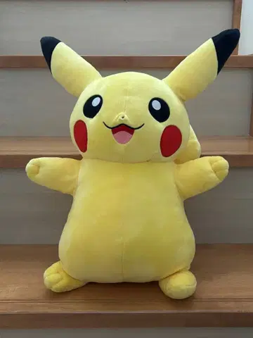 새상품급 포켓몬 센터 한정판 피카츄 등신대 봉제 인형