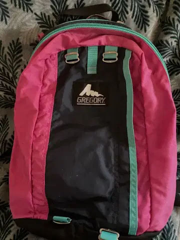 구 로고 그레고리 백팩 핑크 x 네이비