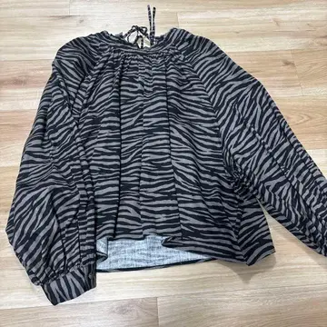 하버색 haversack 제브라 프린트 셔츠 블라우스 백리본