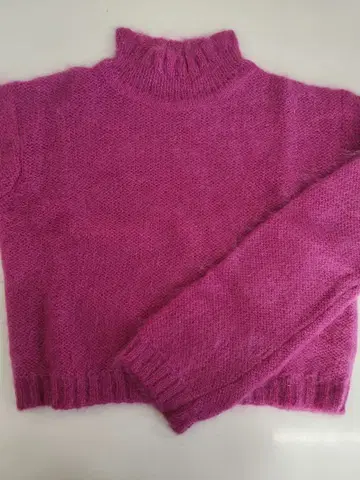 모헤어풍 핑크 긴팔 니트