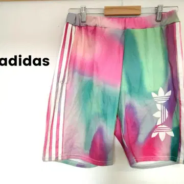 아디다스 멀티 컬러 하프 팬츠