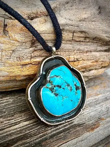 Navajo vintage turquoise pendant