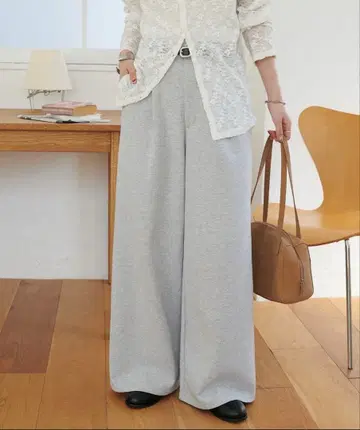 DISCOAT 깔끔한 맨투맨 라이크 팬츠 새상품급