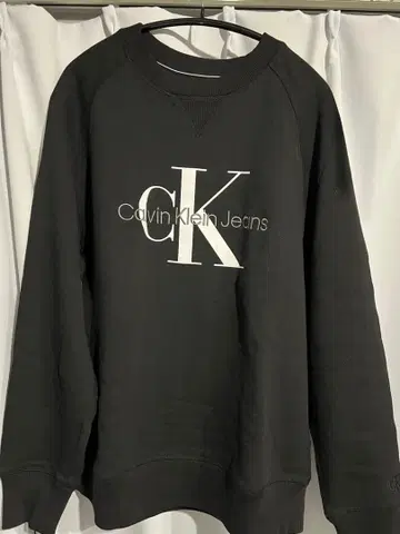 Calvin Klein Jeans 블랙 맨투맨 M