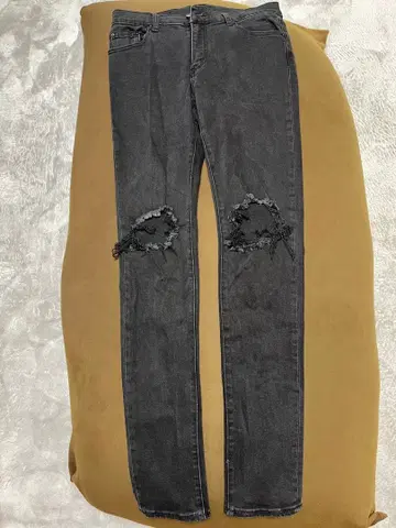 mnml 스키니 데미지 데님