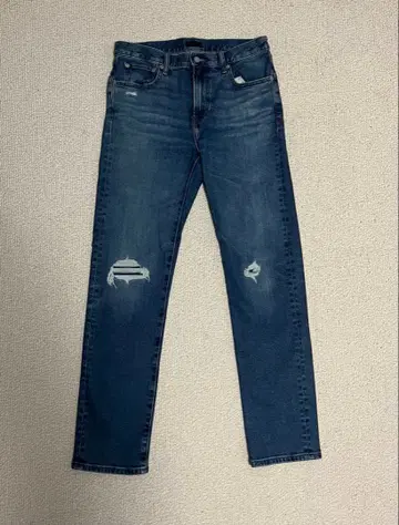 데미지 가공 다크 블루 데님 팬츠