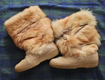 리얼 퍼 쉘파 턴파 트림 여성용 부츠 베이지