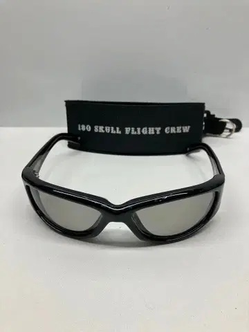 180 스컬 플라이트 FR-001 라이트 스모크 케이스 포함