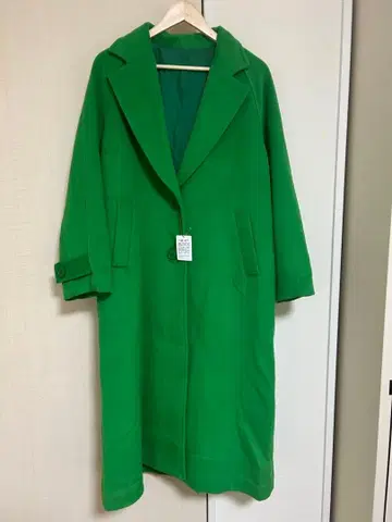 그린 롱 코트