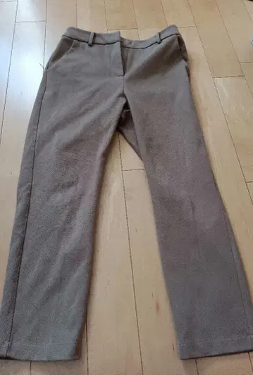 브라운 슬림핏 캐주얼 팬츠 M