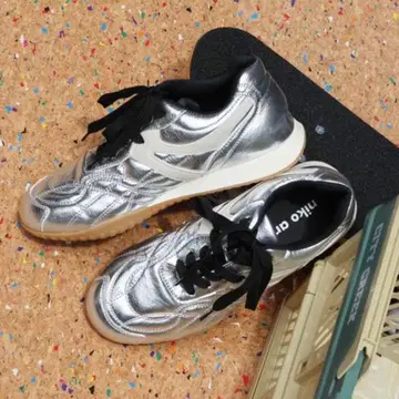 niko and - 오리지널 플랩 스니커즈