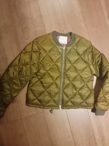 CAPRICEUX-LEMAGE 퀼팅 자켓 올리브 그린