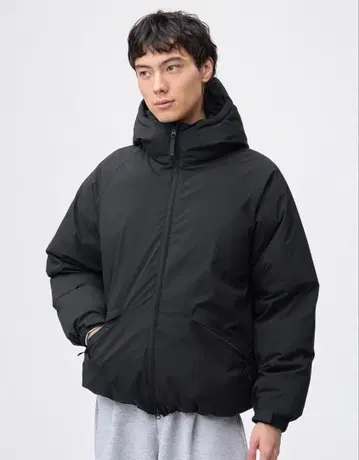 미사용 새상품 지유 GU 웜 패디드 후드티 XS 블랙