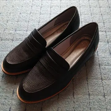 블랙 로퍼 가죽 신발