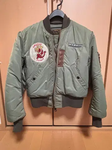 드래곤 자수 MA-1 플라이트 자켓 올리브 그린