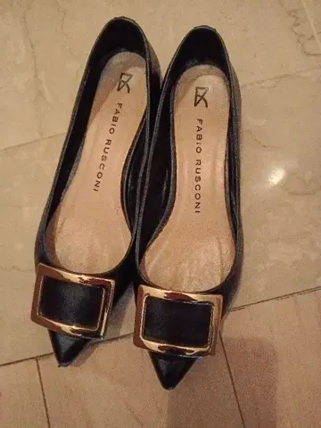 FABIO RUSCONI 파비오 루스코니 펌프스 34 1/2