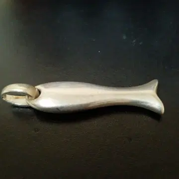클리오 블루 실버 물고기 모양 펜던트 약 5cm