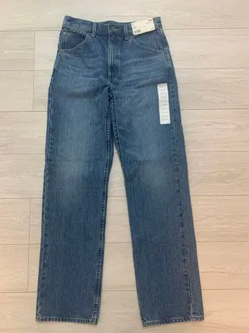 유니클로 레귤러핏 스트레이트 청바지