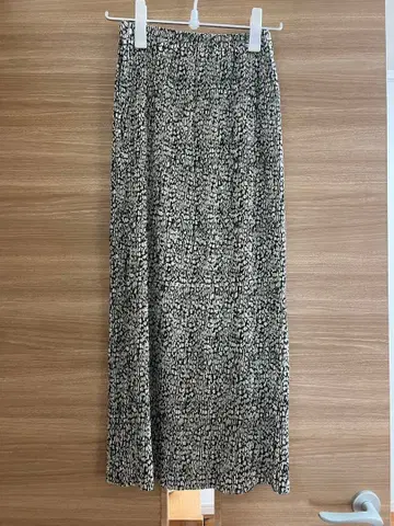 Apart by 플리츠 이지 타이트 스커트