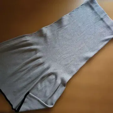 노블 배색 머메이드 니트 스커트