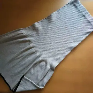 노블 배색 머메이드 니트 스커트