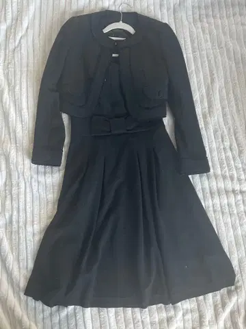 MISS J 블랙 수트 셋업 입학식 등에 어떠신가요