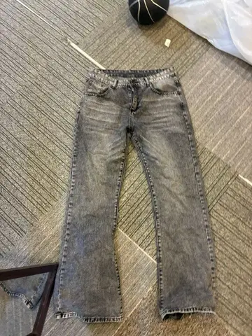 그레이 플레어 데님