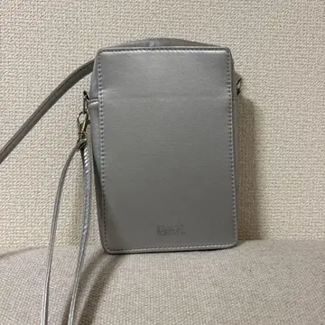 원인은 자신에게 있다. 숄더 파우치 백 겐지부