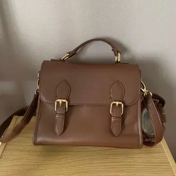 자카마트 이타백 숄더 브라운