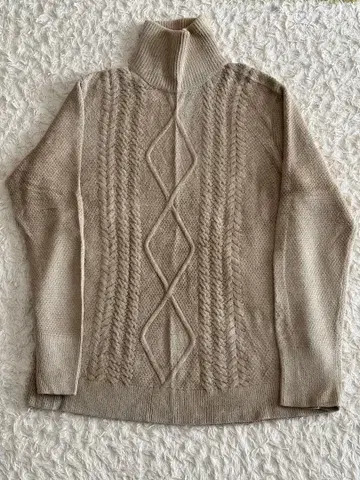 ABYTS 사토 타케루 하이넥 케이블 니트 베이지 1 스웨터