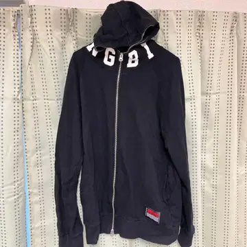 BIG BANG 후드 부착 후드티 블랙