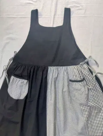 사이드 리본 에이프런 원피스