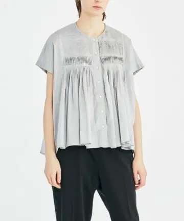 미즈이로 인드 핀턱 프렌치 슬리브 셔츠 블라우스 그레이