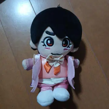 봉제 인형 핑크 수트