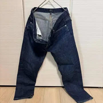 A.P.C. 스트레이트 데님 32 사이즈 다크 인디고