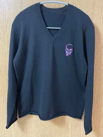 루시안 펠라 피네 남성용 V넥 스웨터 블랙