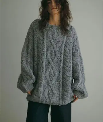 페더얀 케이블 핸드 니트 풀오버