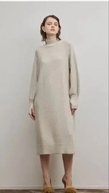 그레이스 콘티넨탈 스팽글 니트 완판