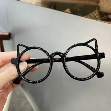 고양이 귀 디자인 블랙 안경
