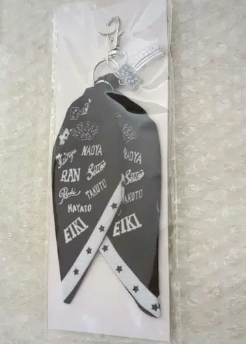 MAZZEL ROOM 반다나 키링